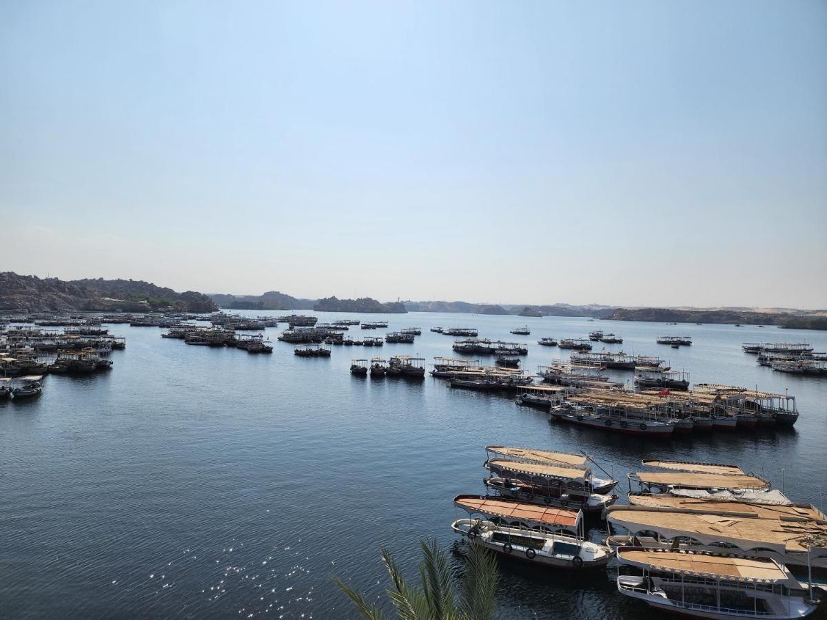 Endo Mando Hotel Aswan Bagian luar foto