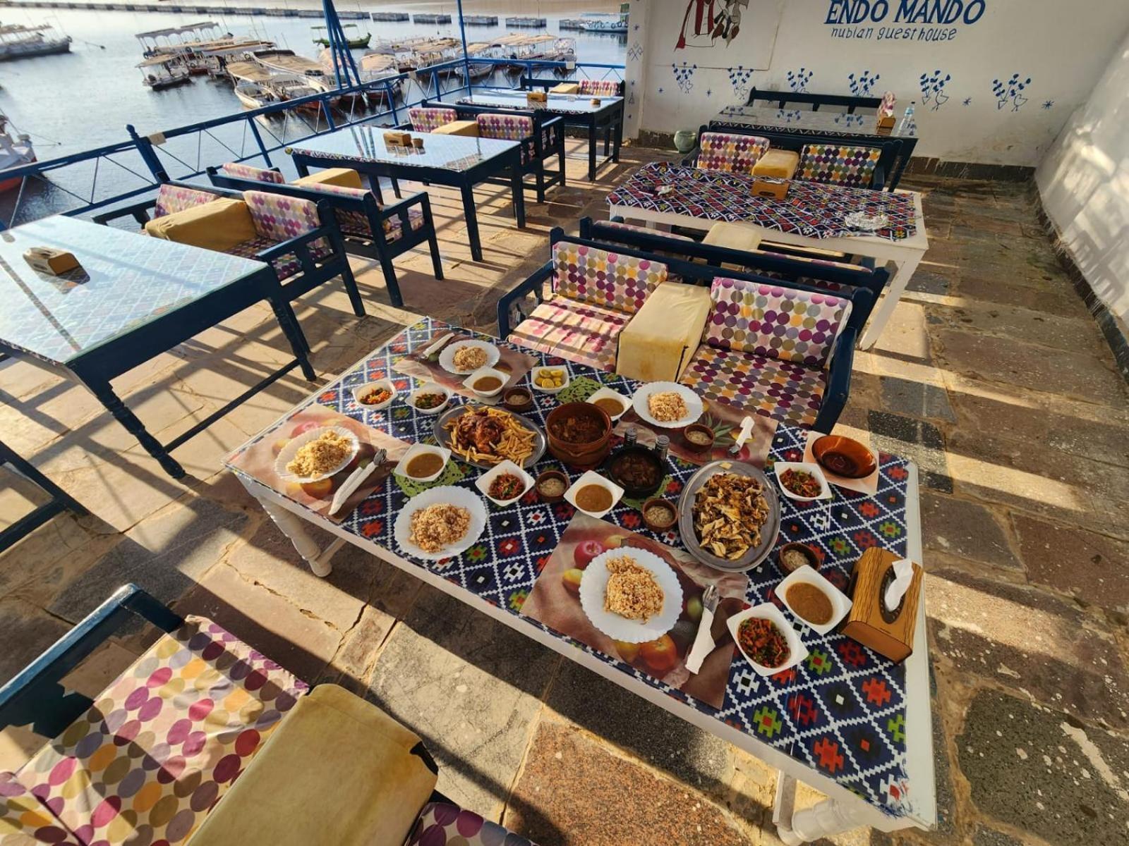 Endo Mando Hotel Aswan Bagian luar foto