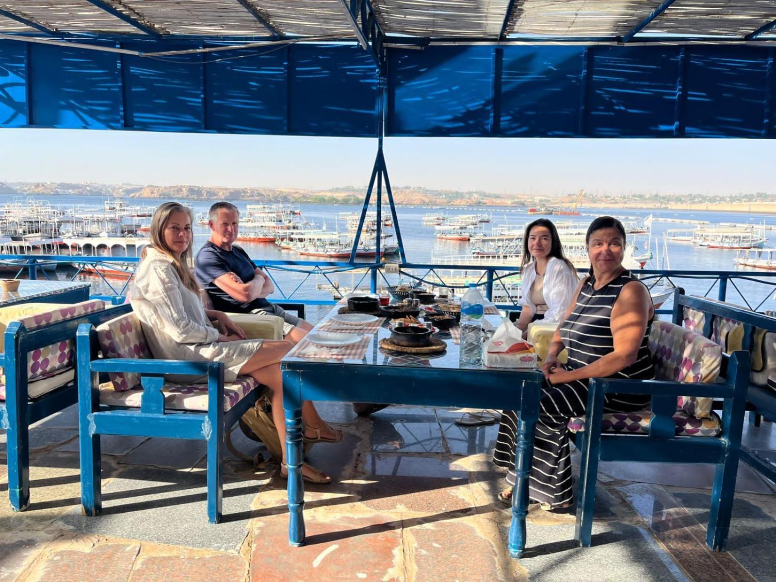Endo Mando Hotel Aswan Bagian luar foto
