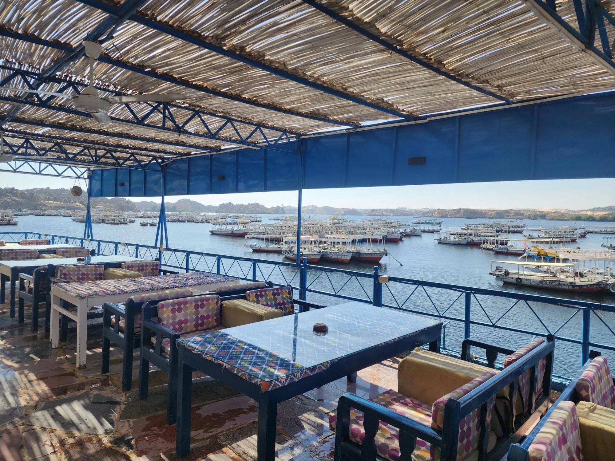 Endo Mando Hotel Aswan Bagian luar foto