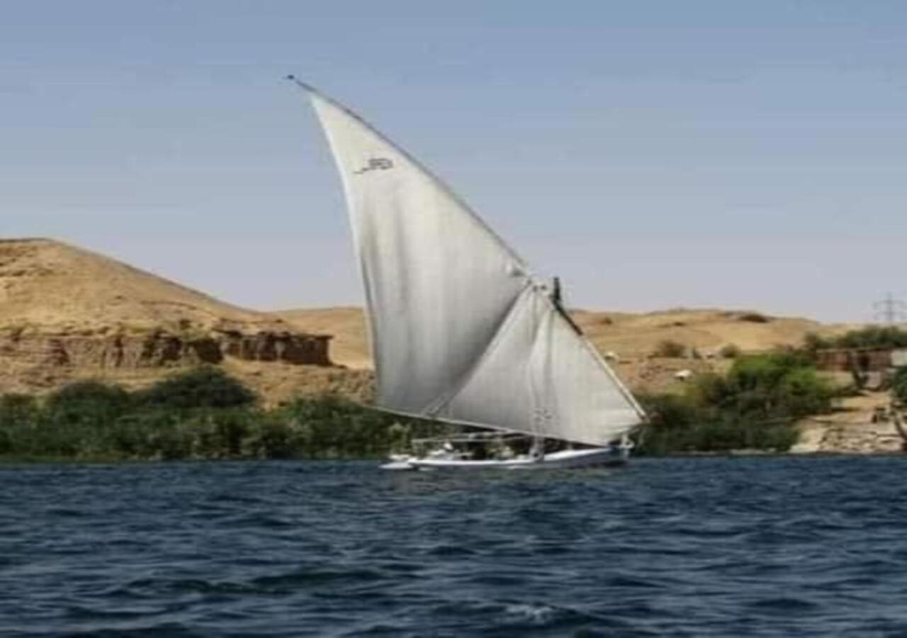 Endo Mando Hotel Aswan Bagian luar foto